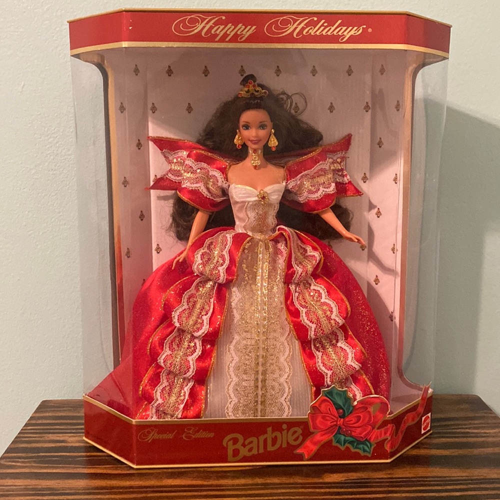 Happy Holidays Barbie Special Edition Brunette 1997